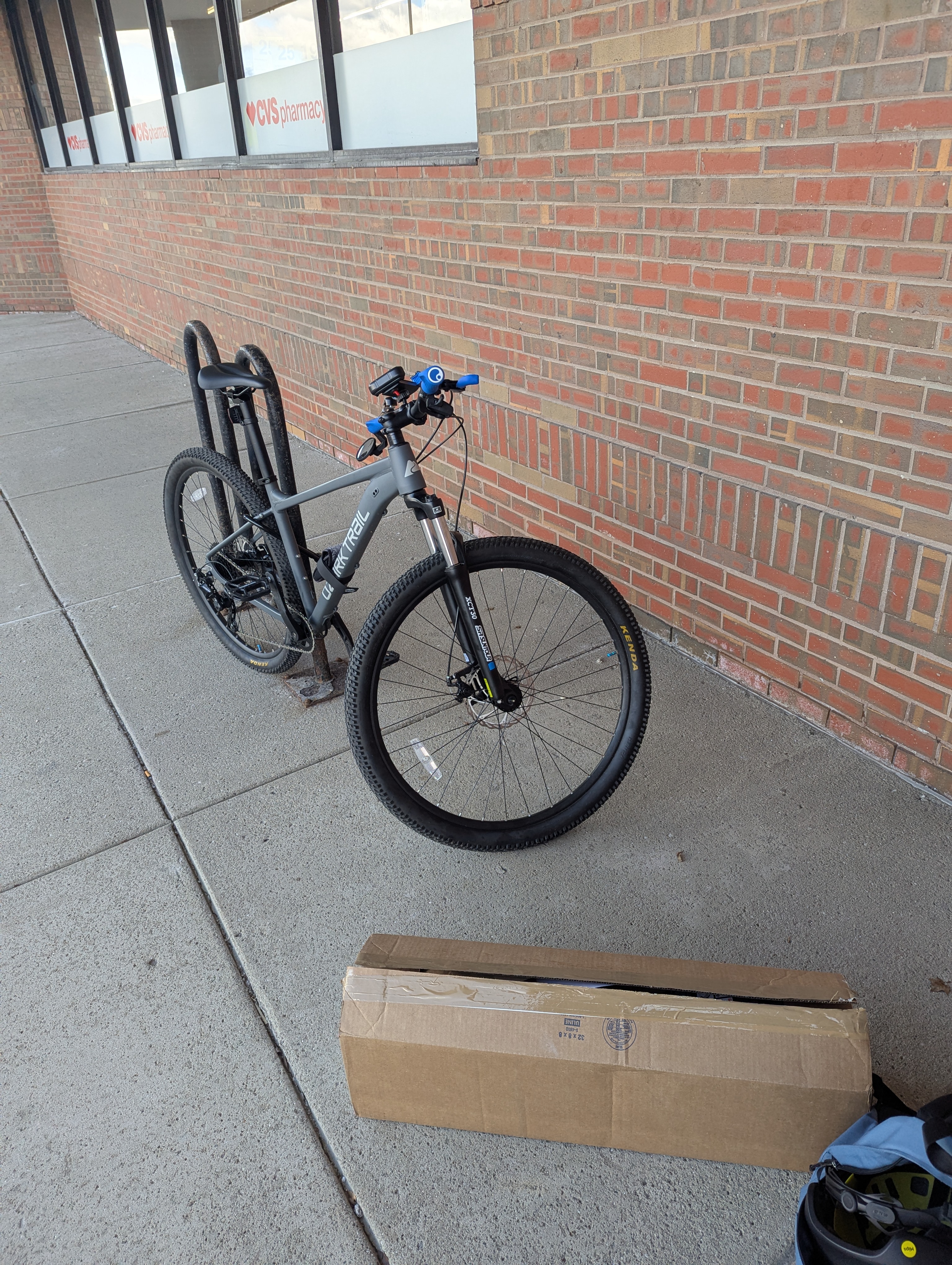 Fenders installed on bicycle with box in front of it